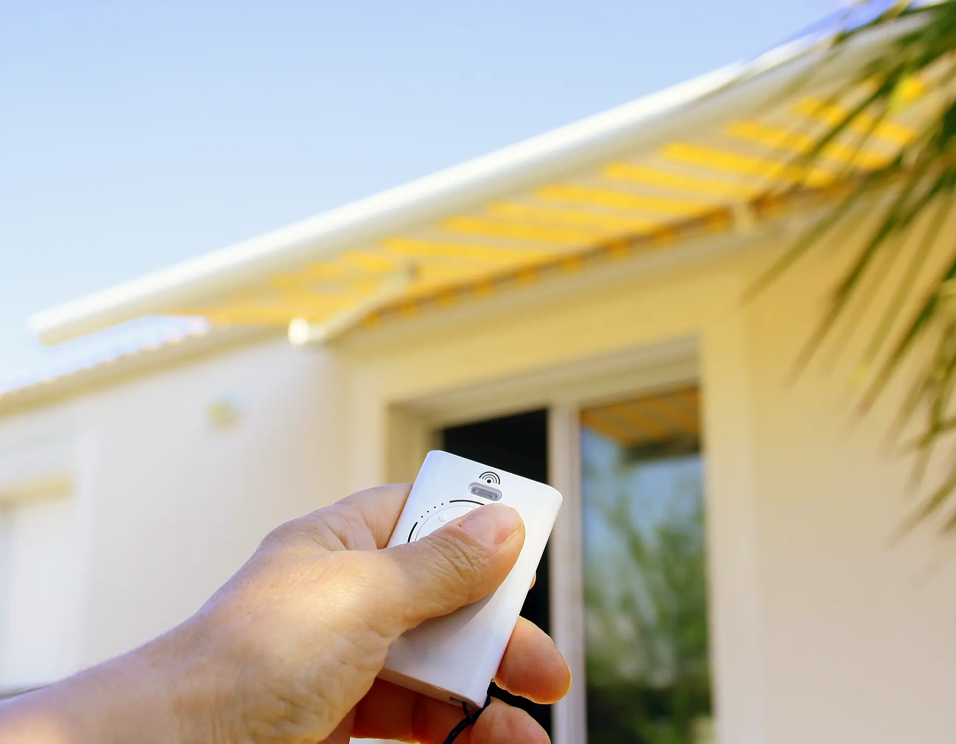 store banne motorise bordeaux