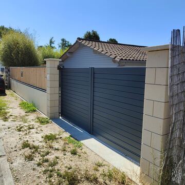 Portail Aluminium sur Camblanes et Meynac