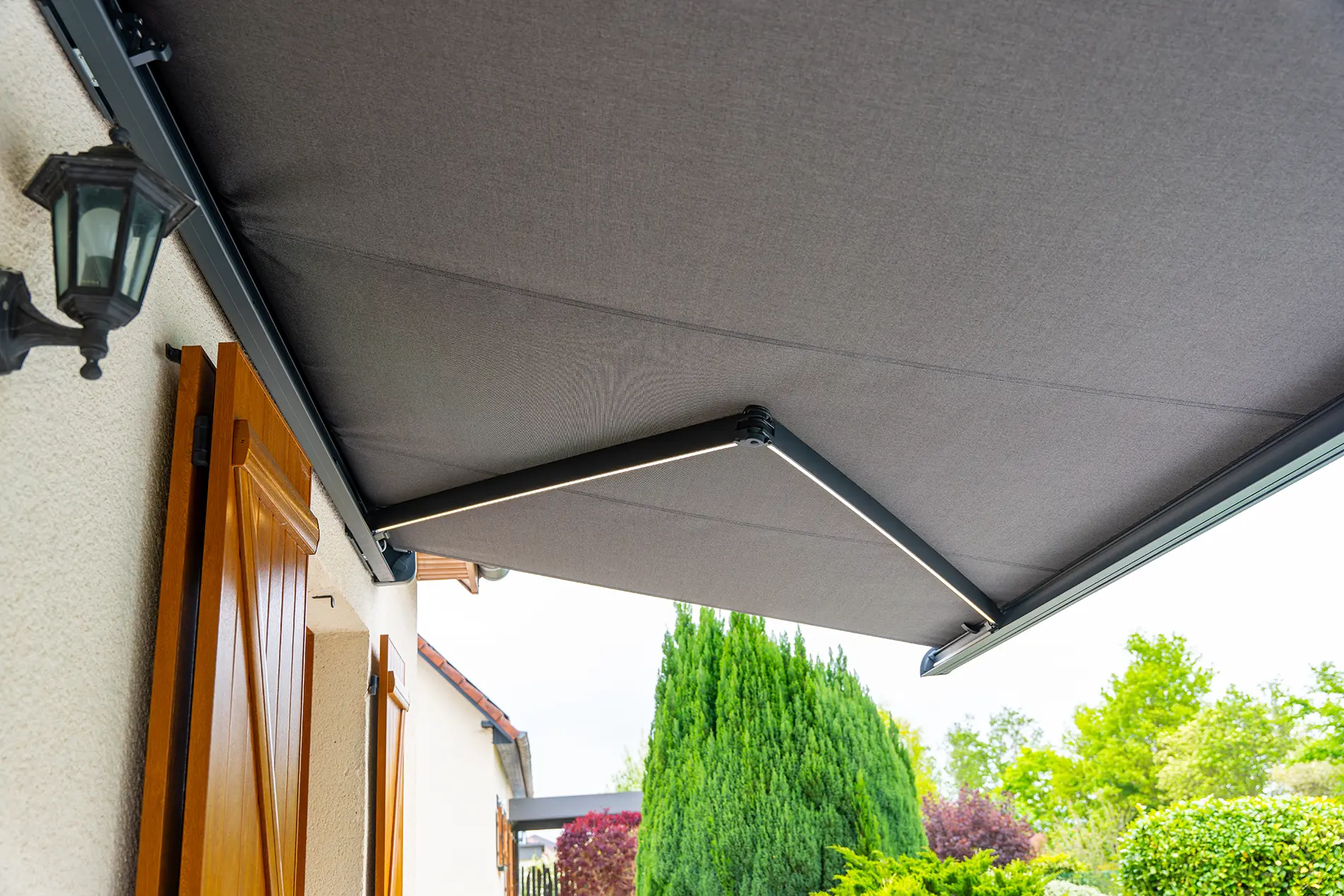 store banne bras articules bordeaux